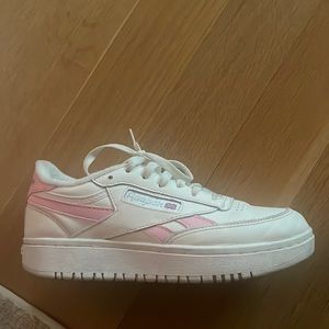 Reebok Club C Double sneakers in chalk with pink detail - Exclusive to ASOS